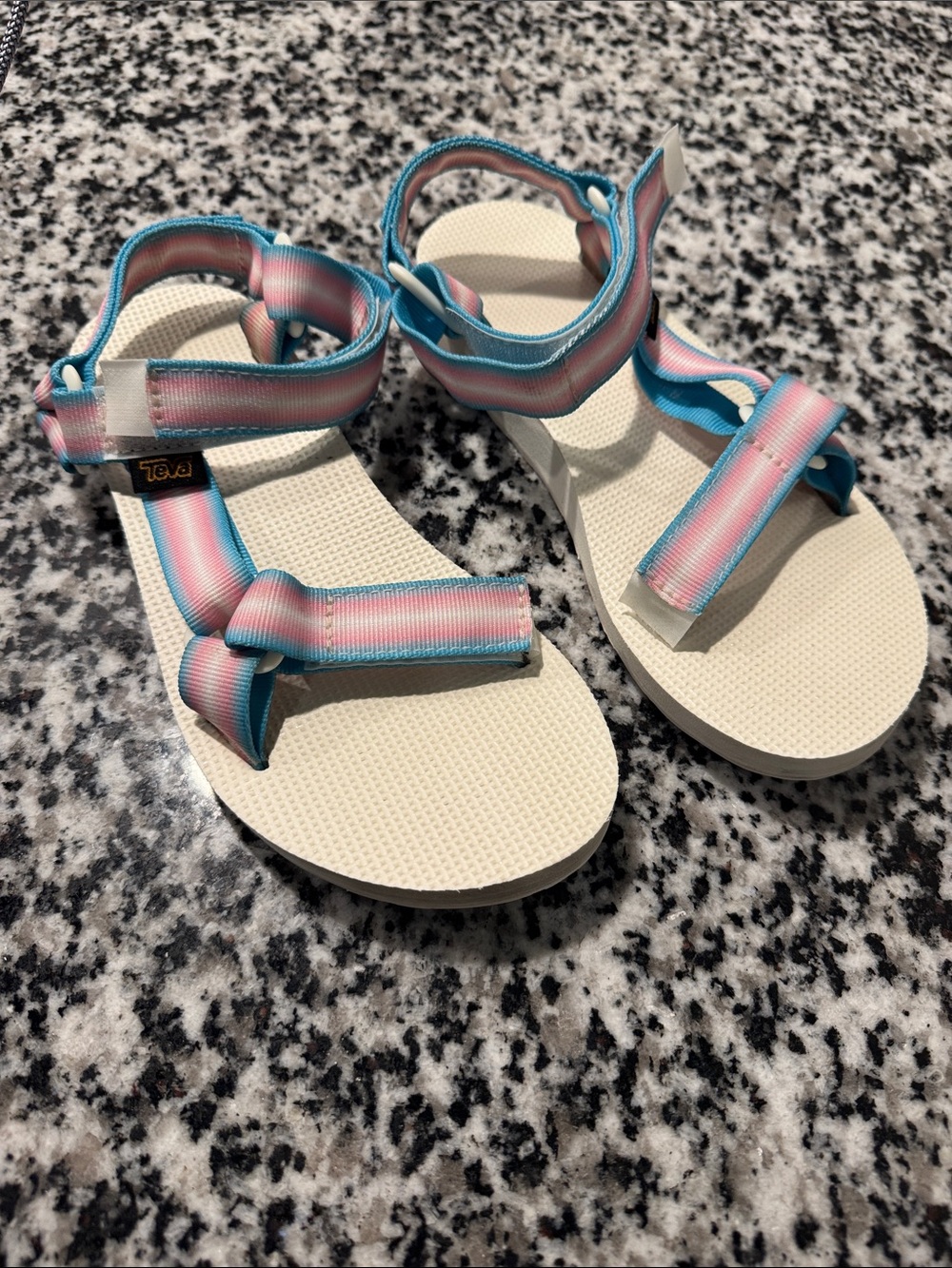 Teva Original Universal Gradiate Sandals Size 6 Women Pink and Blue Pastel
